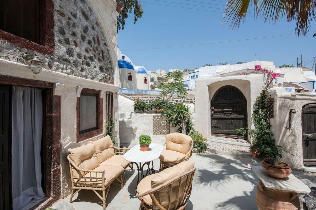 Santorini Cave Apartament *